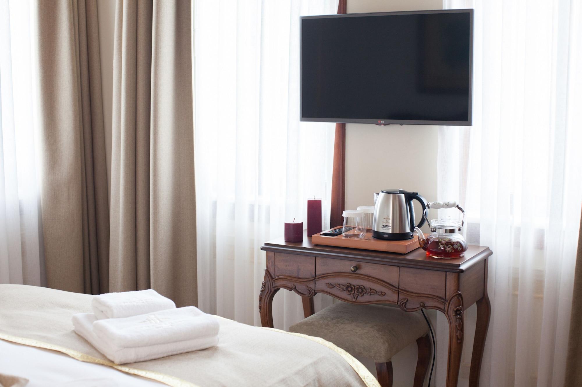 Pera Parma Otel